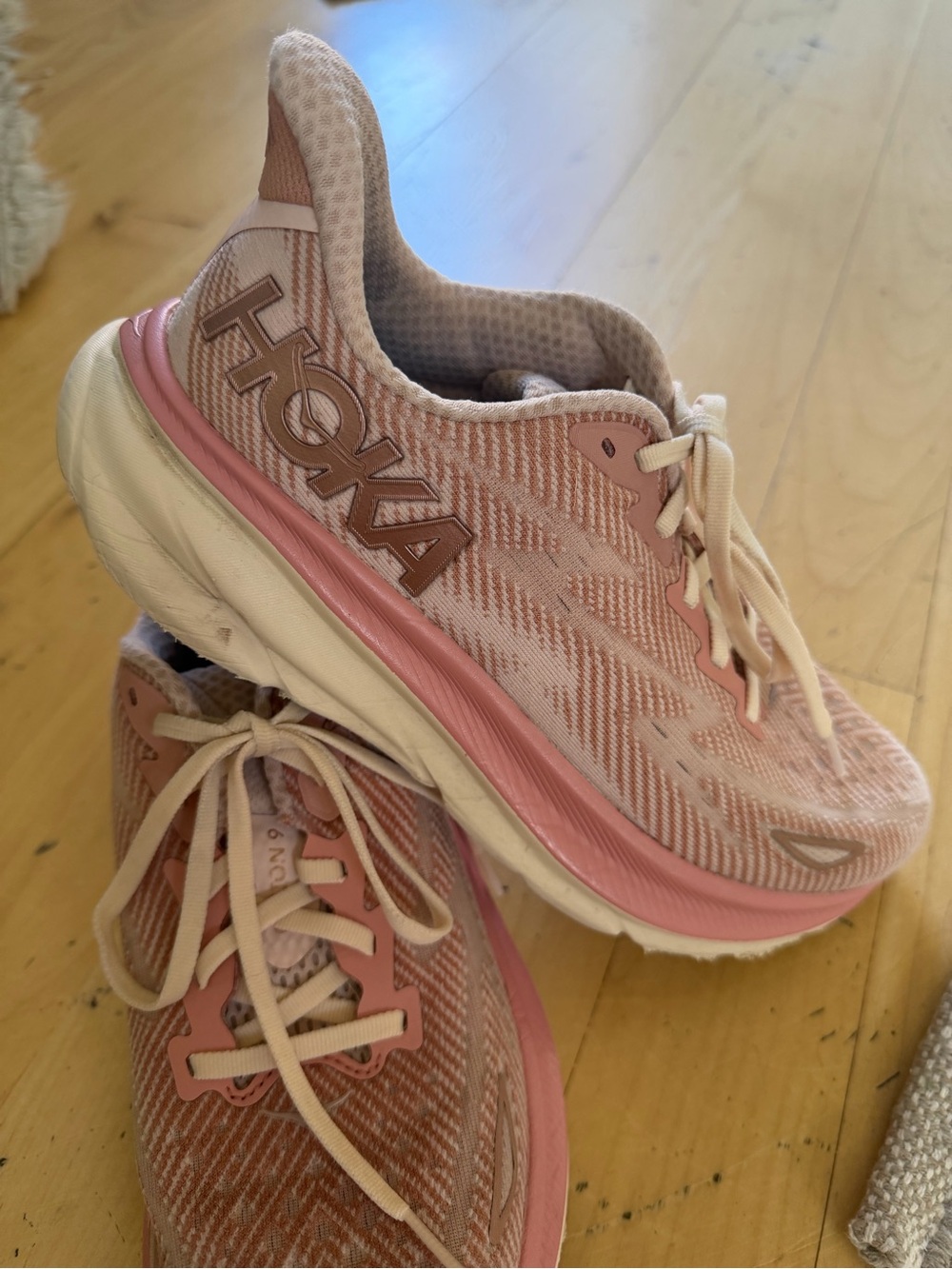 Hoka Clifton 9 Running Shoes